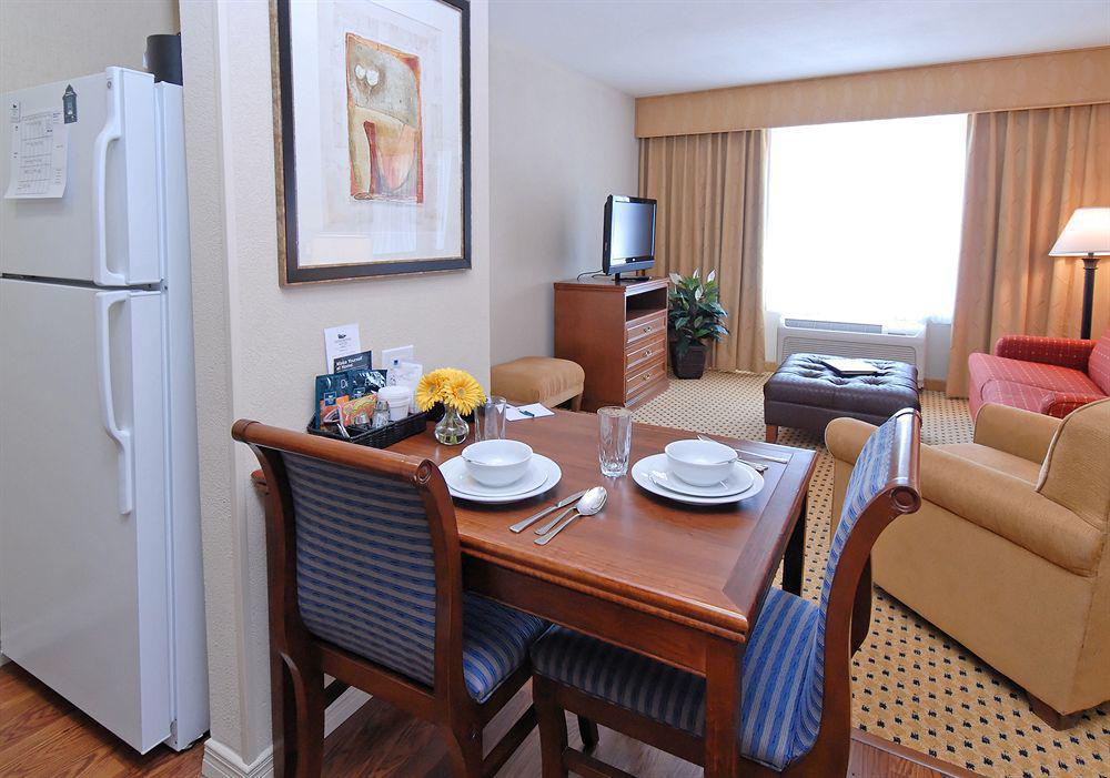 Homewood Suites By Hilton El Paso Airport Bagian luar foto